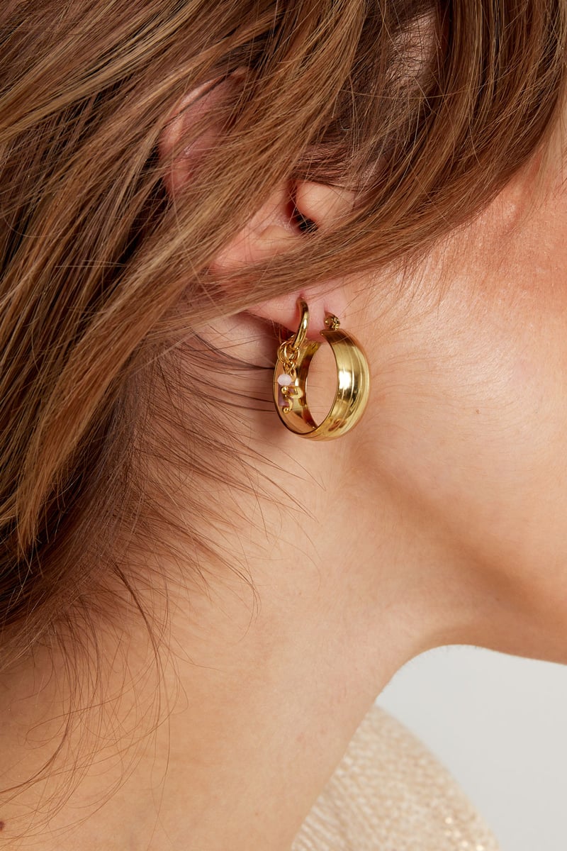earrings round with structure