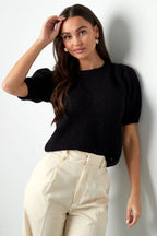 Basic shirt with puffed sleeves